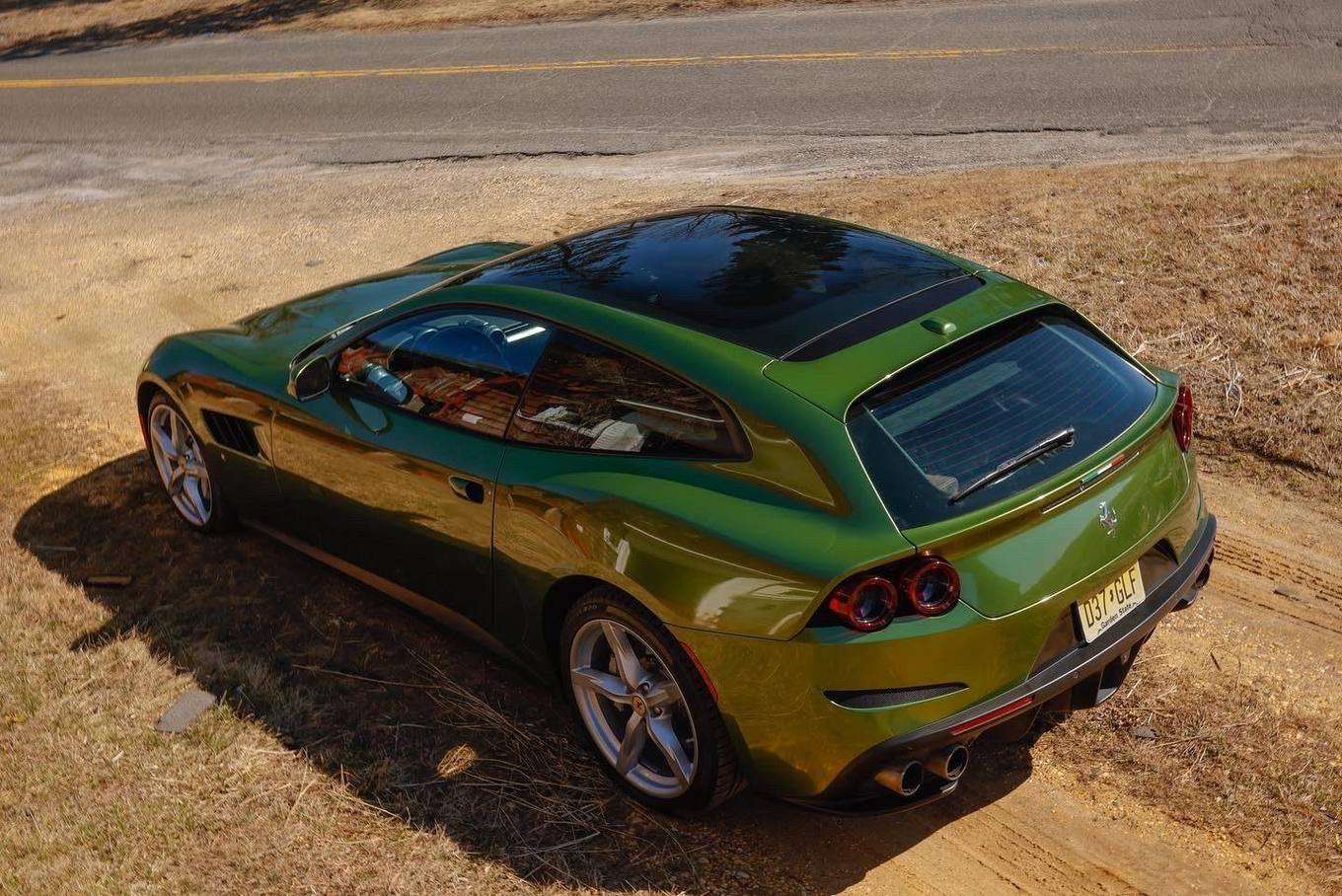 Gloss color-change wrap · GT coupe