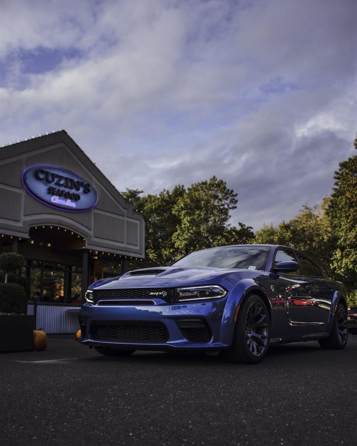 Color-change wrap · Dodge Charger Hellcat